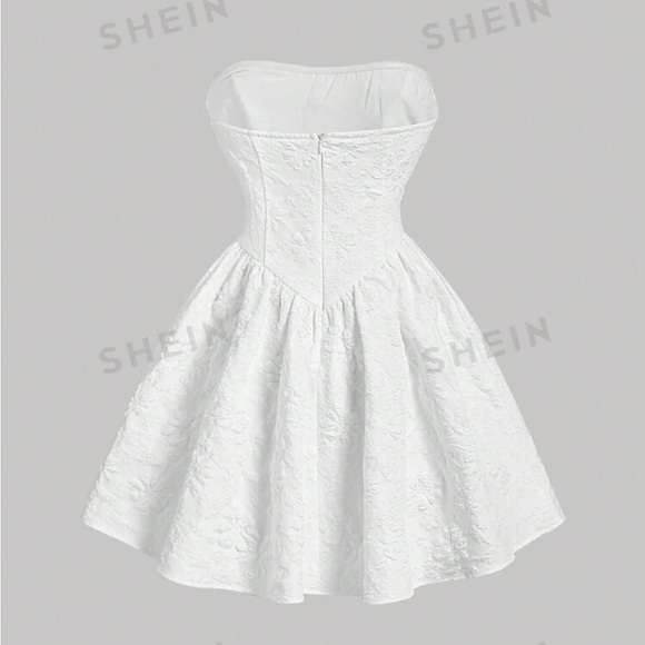 🎀Coquette Basque Strapless Dress NWT🎀 - Picture 3 of 3